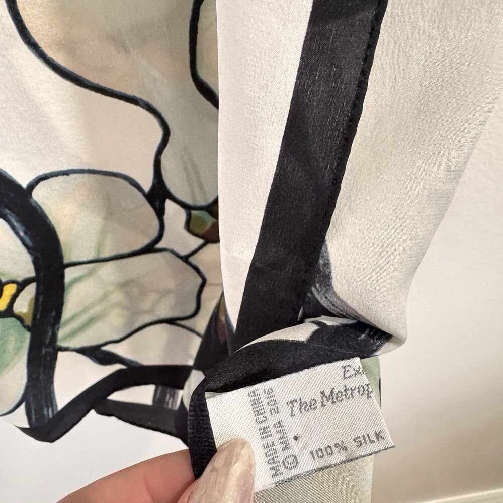 Metropolitan Museum of Art Scarf Silk Louis C. Tiffany White Magnolia Floral - Picture 5 of 8